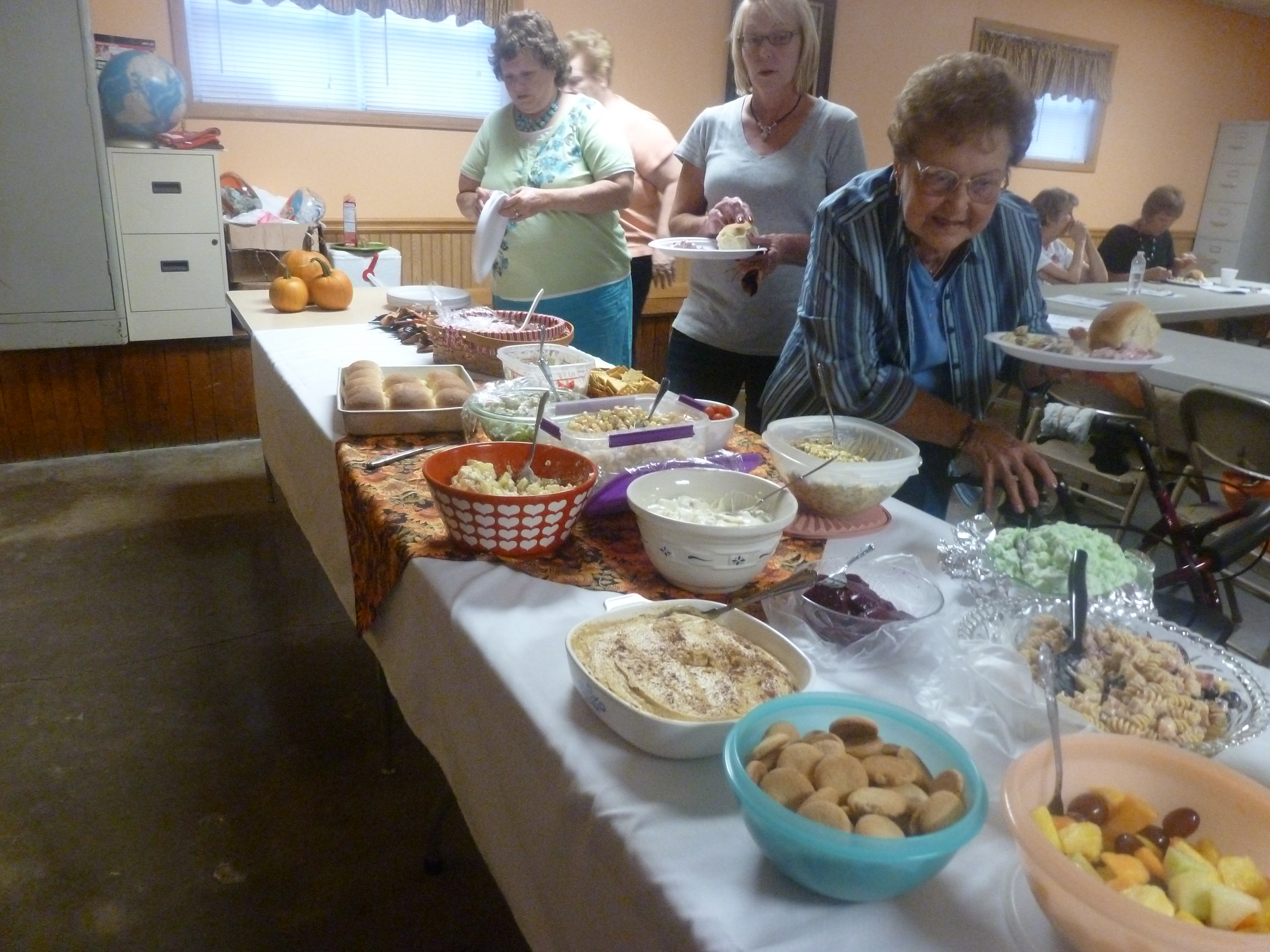 091913firstmtgsaladsupper.jpg