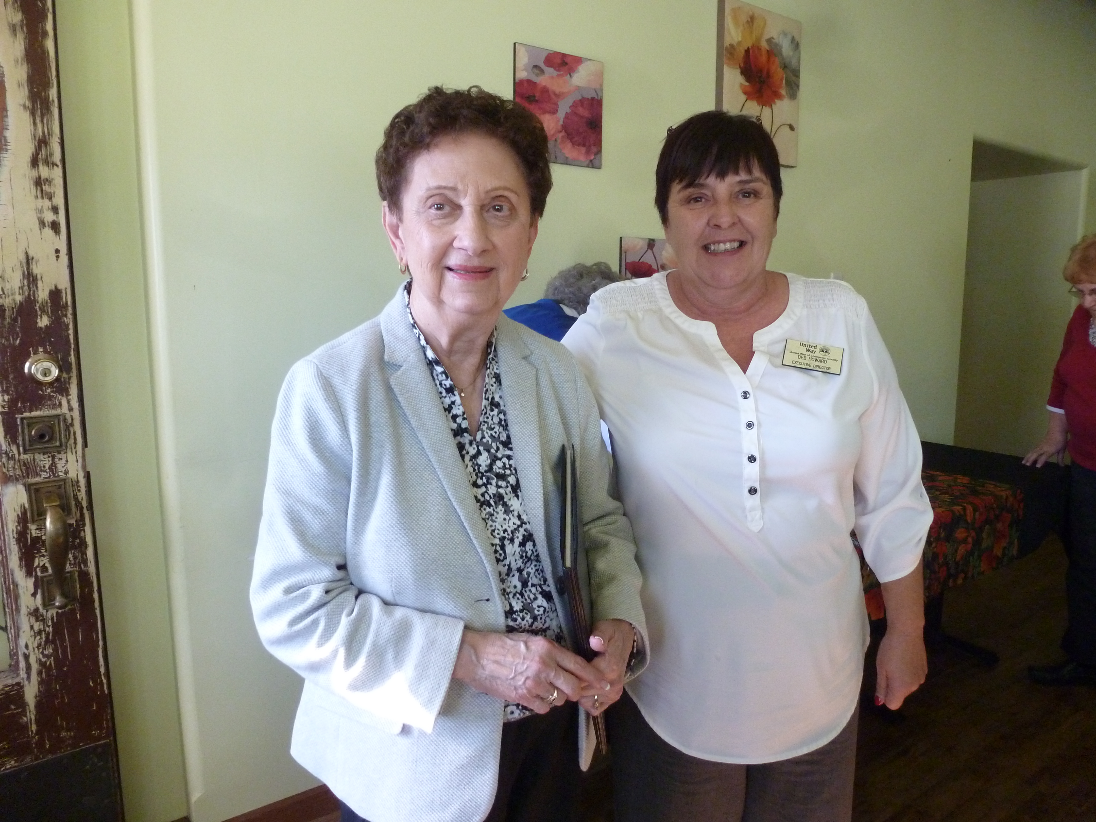 110916srcitizenscarolflessner.jpg