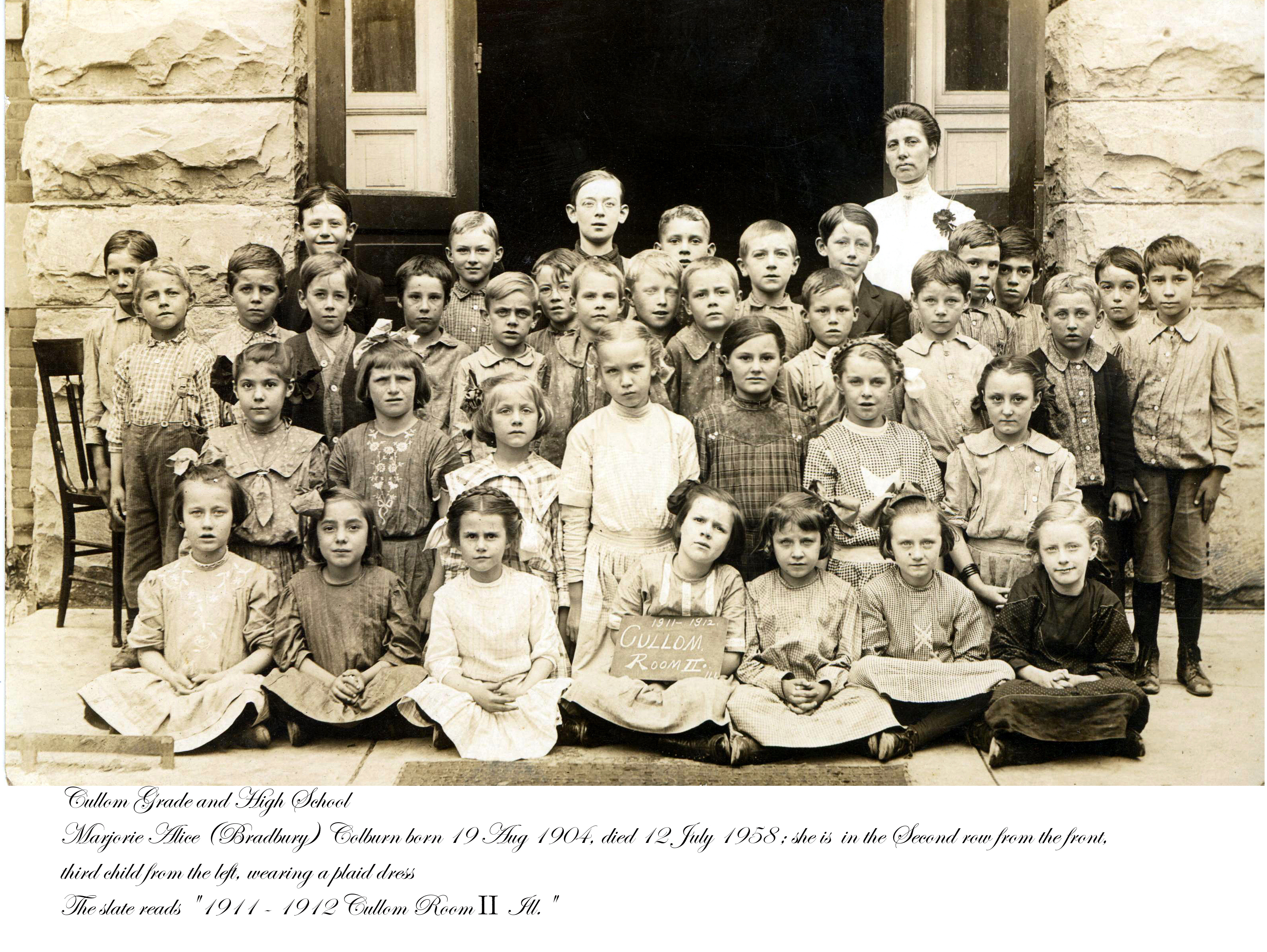19111912cullomgradeschoolroom2.jpg